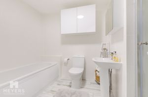 Family Bathroom- click for photo gallery